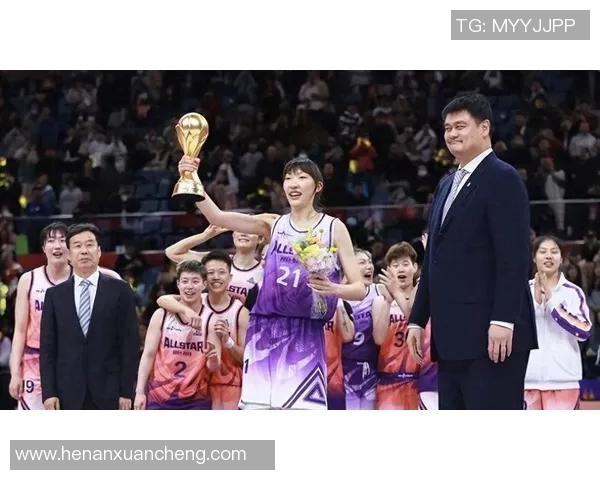 女篮偶像姚明的传奇之路与中国篮球的辉煌未来